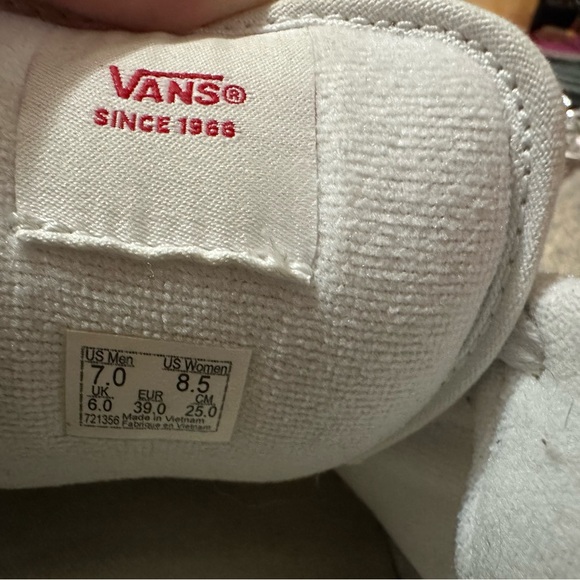 Women's Knu Skool Vans- size 8.5 - Picture 2 of 4